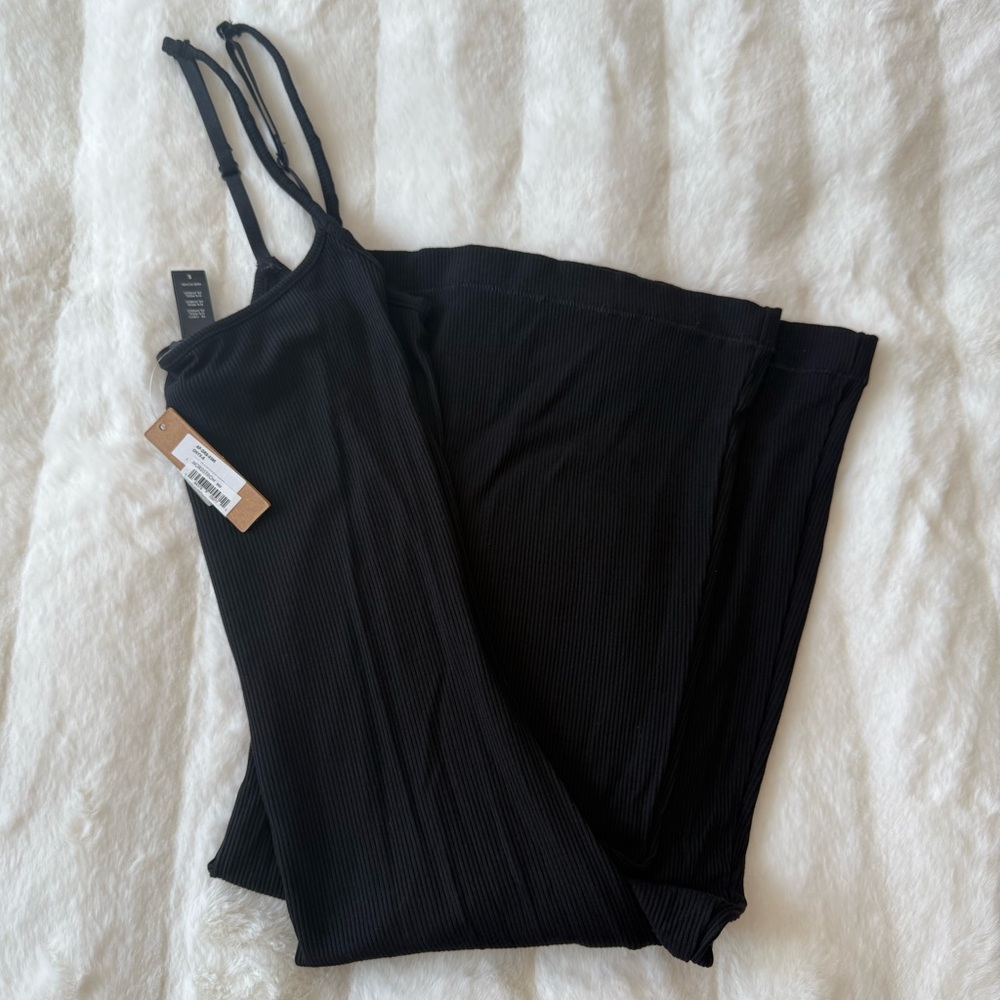 NWT SKIMS Long Slip Dress Size Small Onyx